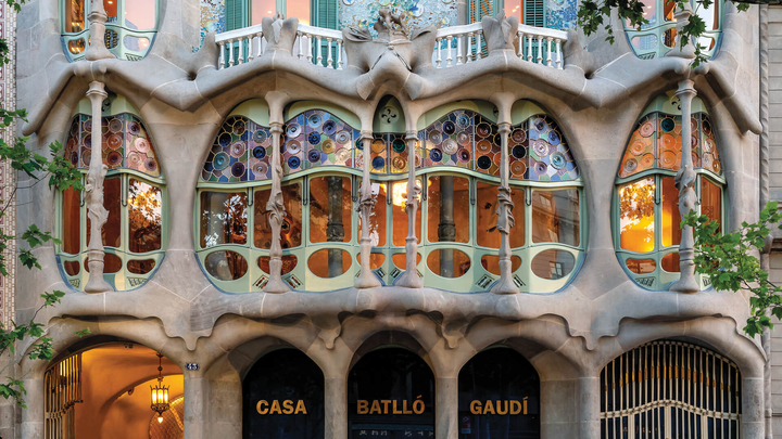 Casa Batlló: The iconic façade of the Casa Battló. Casa Batlló website.
