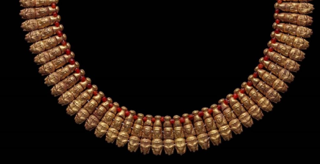 Gold nubia: Necklace with Human and Ram’s-Head Pendants, ca. 270 to 50 BCE, Museum of Fine Arts, Boston, MA, USA.
