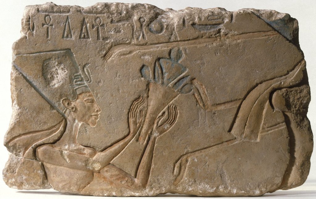 Akhenaten: Nefertiti in the unique flat-topped crown on limestone panel, ca. 1352 – 1336 BCE, Brooklyn Museum, Brooklyn, NY, US.
