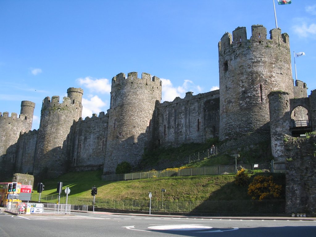 Medieval artists: Master James of Saint George, Conwy Castle, 1283- 1287, North Wales, United Kingdom. Photo by David Benbennick via Wikimedia Commons (CC BY-SA 3.0).
