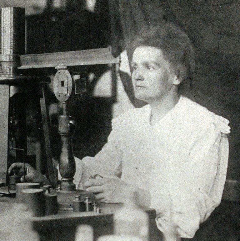 Women in Science: Marie Skłodowska-Curie, ca. 1904. Wikimedia Commons (public domain). Detail.
