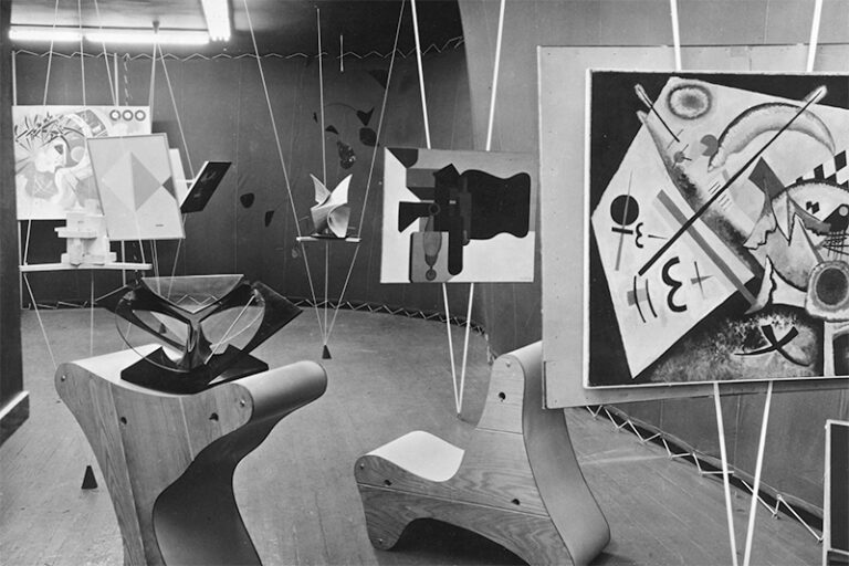31 Women Peggy Guggenheim: The Abstract Gallery at the Art of This Century Gallery, New York, 1942. Peggy Guggenheim Collection.
