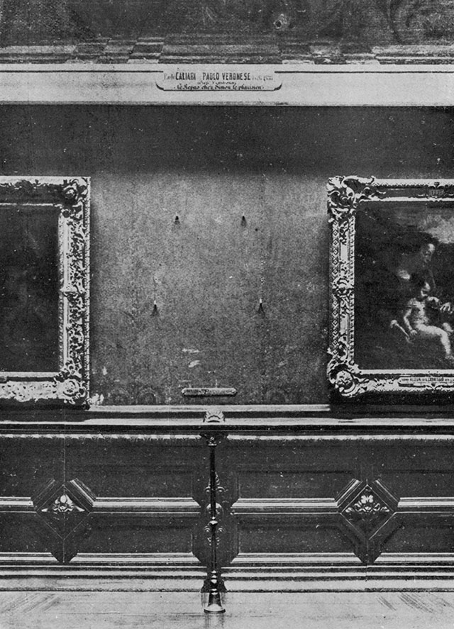 art forgery: The empty place of the Mona Lisa at the Louvre after the theft in 1911. Wikipedia.
