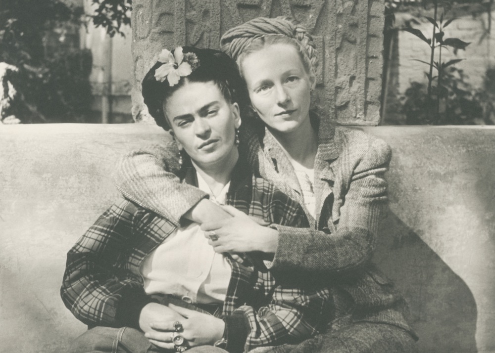 Emmy Lou Packard Art and Activism: Frida Kahlo and Emmy Lou Packard. Archives of American Art, Smithsonian Institution.

