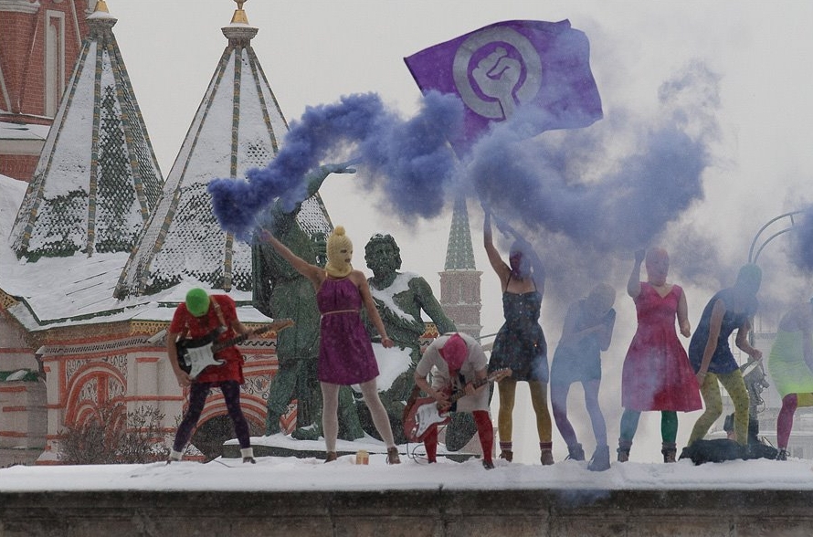 Censorship: Pussy Riot at Lobnoye Mesto on Red Square in Moscow, Photograph by Denis Bochkarev via Wikimedia Commons (CC BY-SA 3.0).
