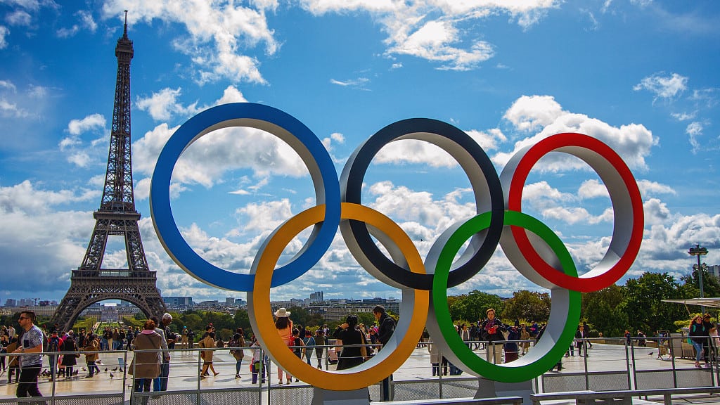 Paris 2024: Olympic Symbol at the Trocadéro, Paris 2024. Source: Fattiretours.com.
