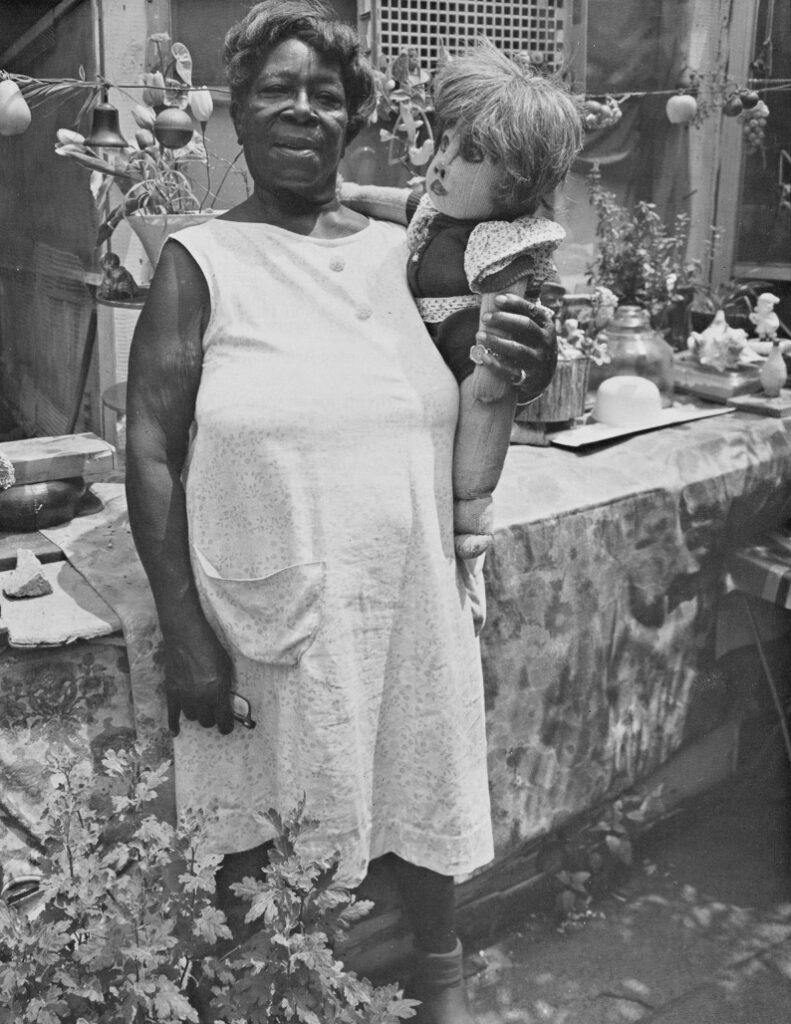black folk artists: Nellie Mae Rowe with Little Nellie // Photo by J. Wieland (1978), Souls Grown Deep Foundation.
