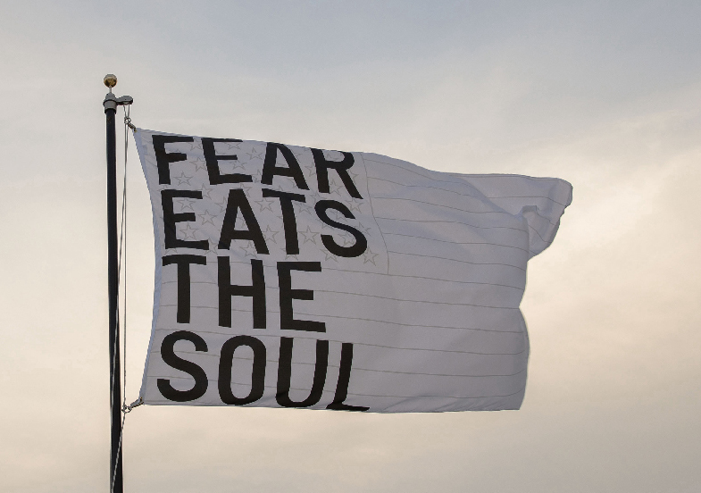 Vitamin Txt: Rirkrit Tiravanija, Untitled 2017 (Fear Eats the Soul) (White Flag), 2017. Printed flag. 5 × 8 ft. (1.5 × 2.4 m). Picture credit: artwork © and courtesy of the artist and Creative Time.
