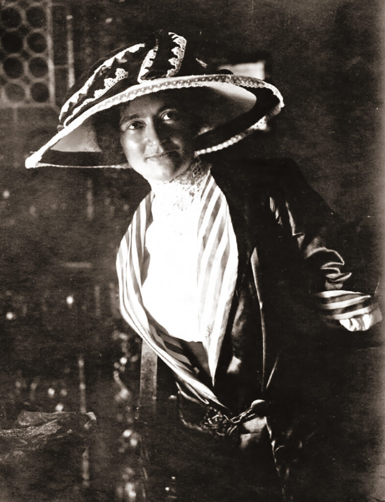 Rosa Genoni: Photograph of Rosa Genoni, 1903. In the collection of Eugenia Paulicelli. 
