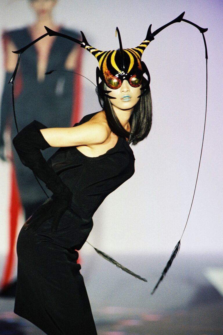 Thierry Mugler's Art of Fashion: Avant-Garde and Iconic | DailyArt Magazine