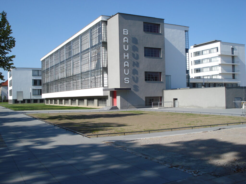 bauhaus buildings: Walter Gropius, Bauhaus Dessau, 1925–1926, Dessau, Germany. Photograph by Lelikron via Wikimedia Commons (CC BY-SA 3.0).
