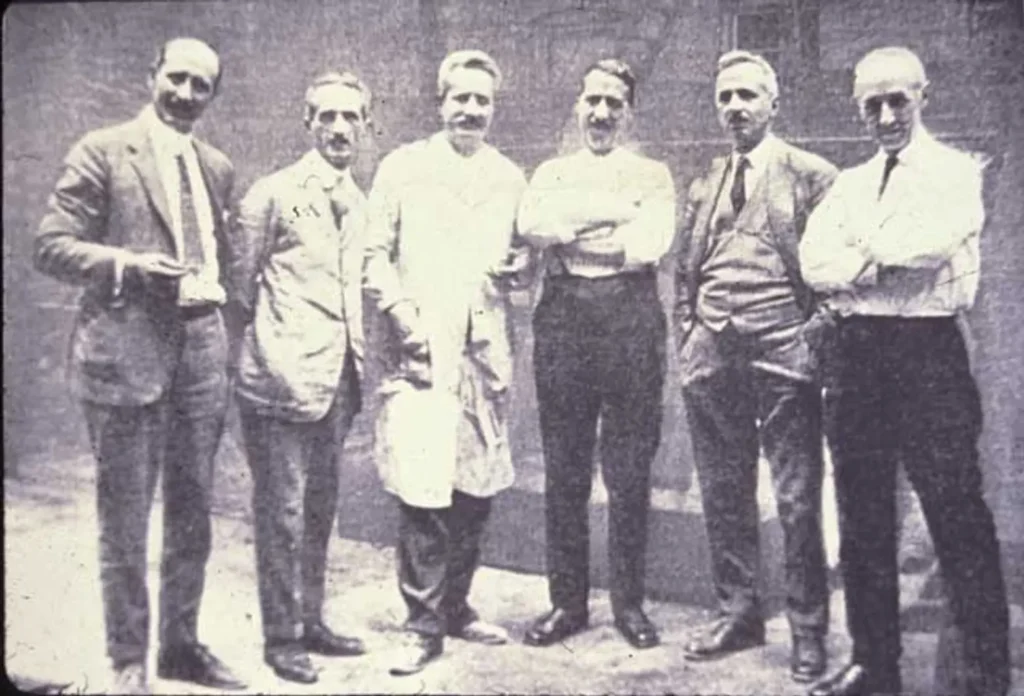 Italian Craftsmanship: Piccirilli brothers, Bronx, New York. Photograph by John Freeman Gill. New York Times.
