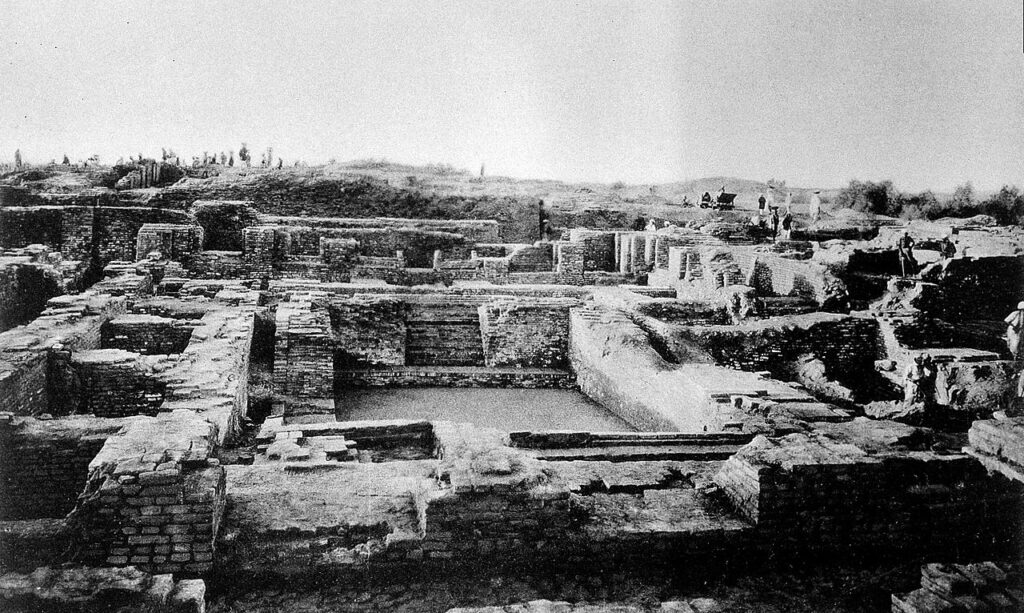 Indus Valley Civilization: The Great Bath, Mohenjo-daro, archeological excavations between 1922 and 1927. Wellcome Collection.
