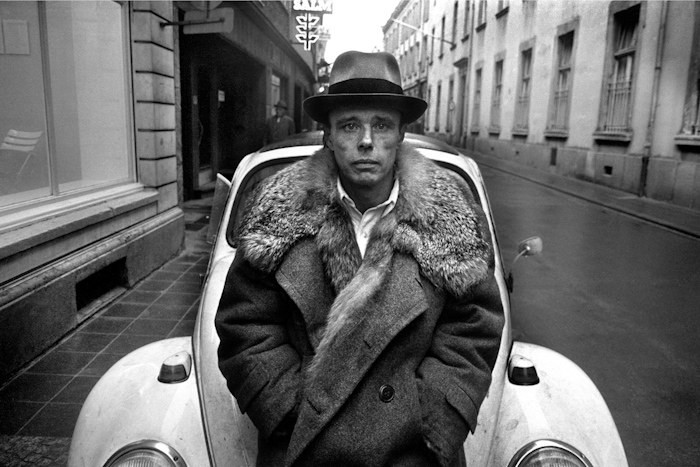 Tadeusz Rolke: Tadeusz Rolke, Joseph Beuys, Düsseldorf, 1971, Museum of Modern Art in Warsaw, Warsaw, Poland.
