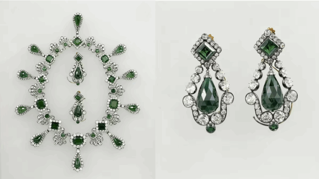 french crown jewels: Emerald necklace and earrings of Empress Marie Louise, ca. 1810, Louvre, Paris, France. EFE/El Pais.
