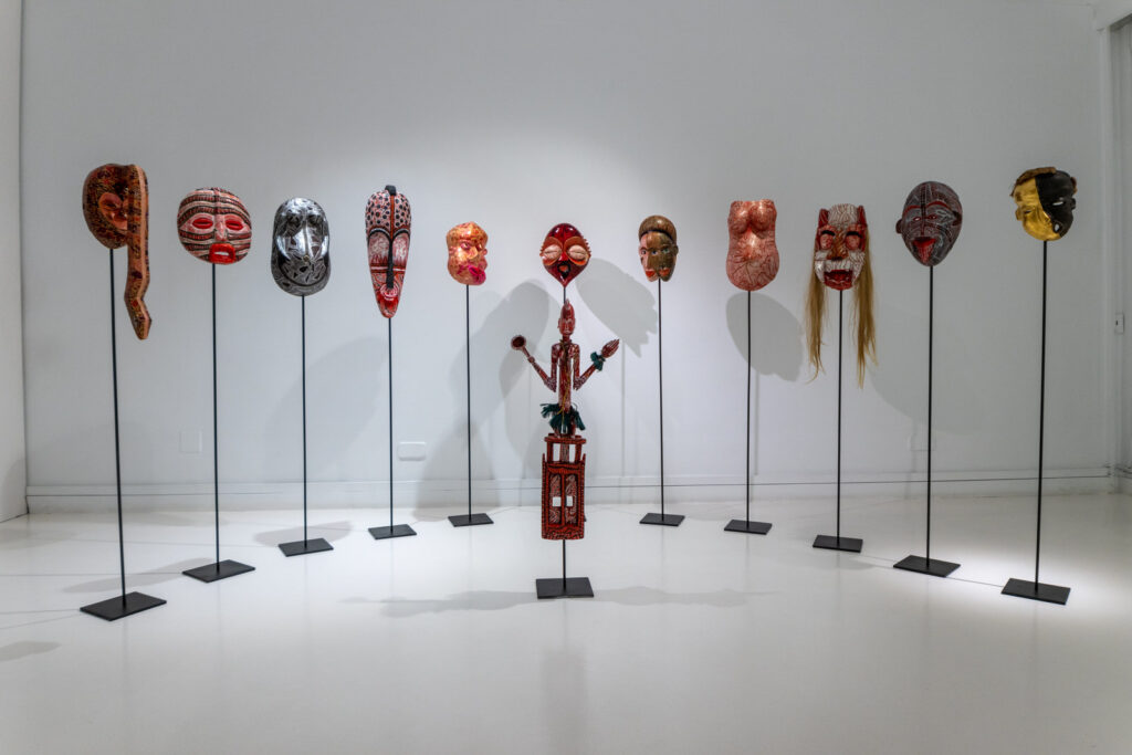 female safe spaces art: Marina Vargas, La Tribu, Galería Fernando Pradilla, Madrid, Spain. Photographs by María Lamuy. Semíramis González.
