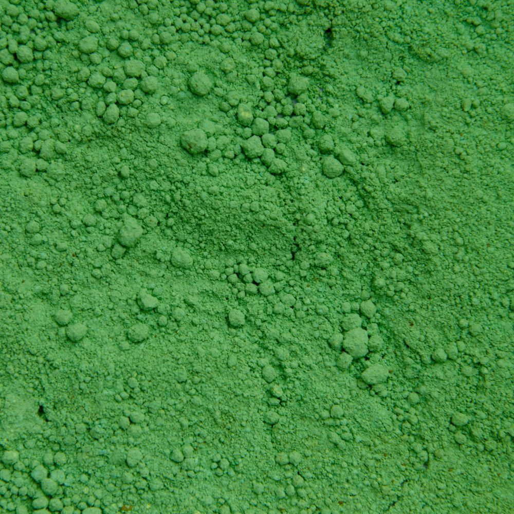 painters pigments: Scheele’s green pigment powder. Photograph by Hochschule Luzern D&K via Material Archiv.
