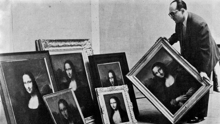 art forgery: Guy Isnard with forged Mona Lisas, Paris, 1955. Photo by Robert Cohen. X.
