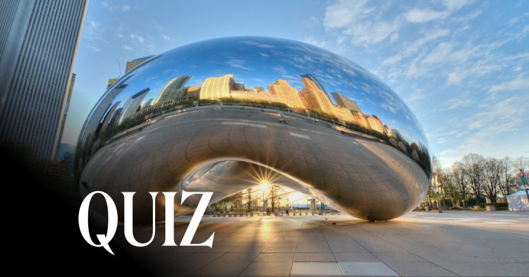 Anish Kapoor, Cloud Gate, 2006, USA. Photograph by Wichai Cheva via My Modern Met.
