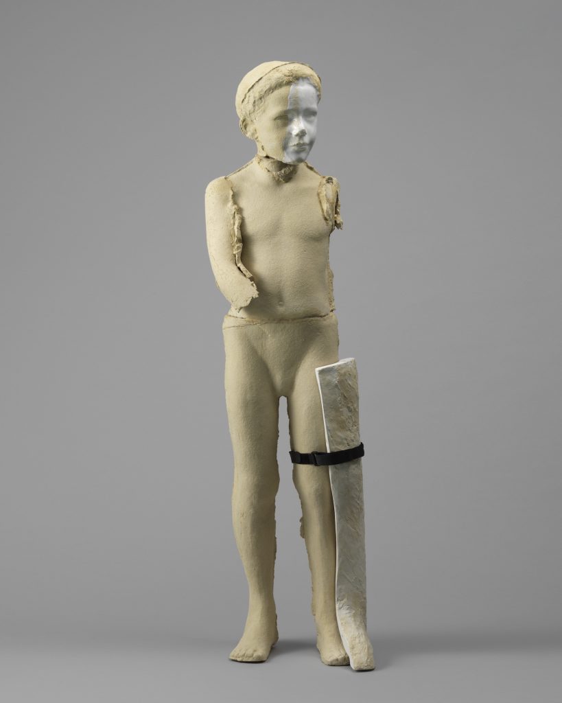 kikuchi biennale: Helmie Brugman, David XVIII, 2025, 115 × 40 × 30 cm. Photo by S&T Photo. Courtesy of Tomo Museum.
