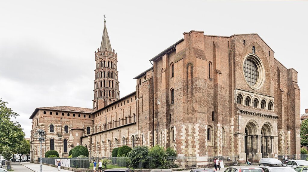 pilgrimage churches: Basilica of Saint-Sernin, Toulouse, France. Photograph by Didier Descouens via Wikimedia Commons (CC BY-SA 4.0).
