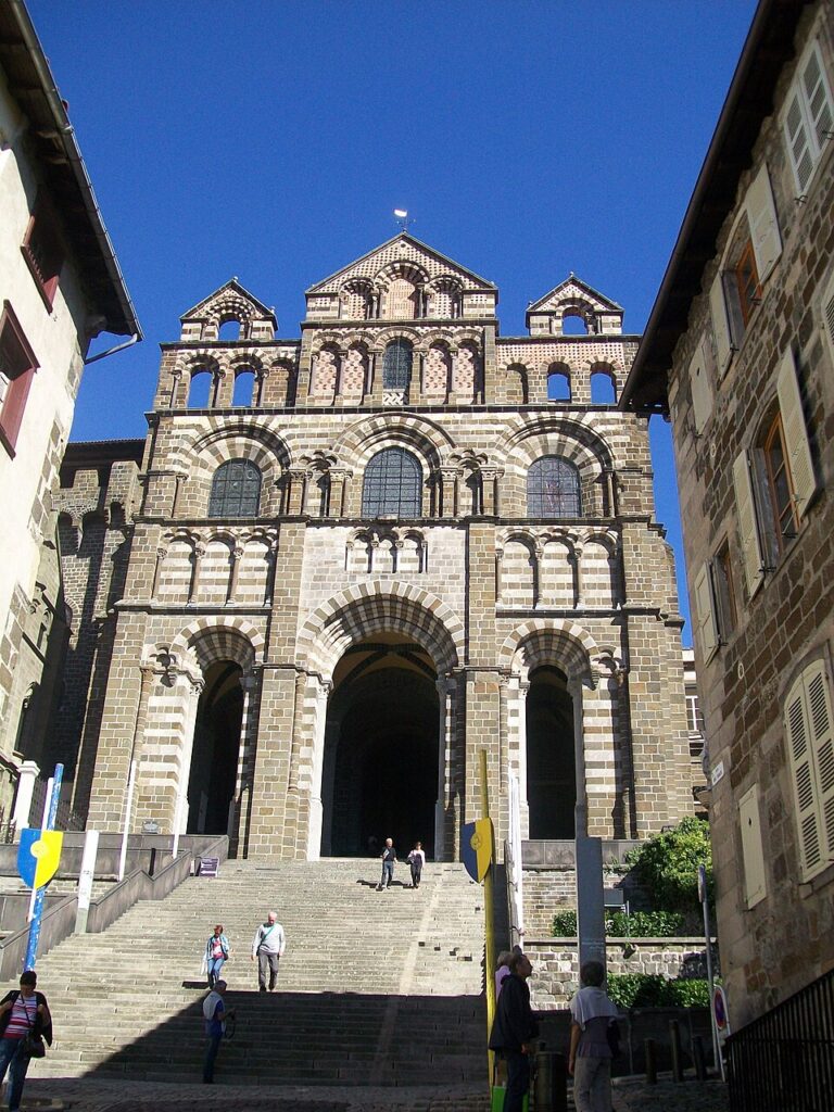 pilgrimage churches: Le Puy Cathedral, Le Puy-en-Velay, France. Photograph by Elliesram13 via Wikimedia Commons (CC BY-SA 3.0).
