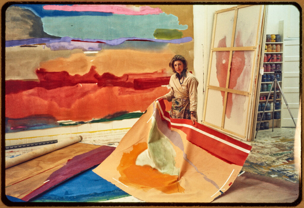 exhibitions spring 2026: Helen Frankenthaler in her studio on East 83rd Street, New York, 1974. Photo Credit: Alexander Liberman, © J. Paul Getty Trust. Werke © 2026 Helen Frankenthaler Foundation, Inc / ProLitteris, Zurich. Kunstmuseum Basel.
