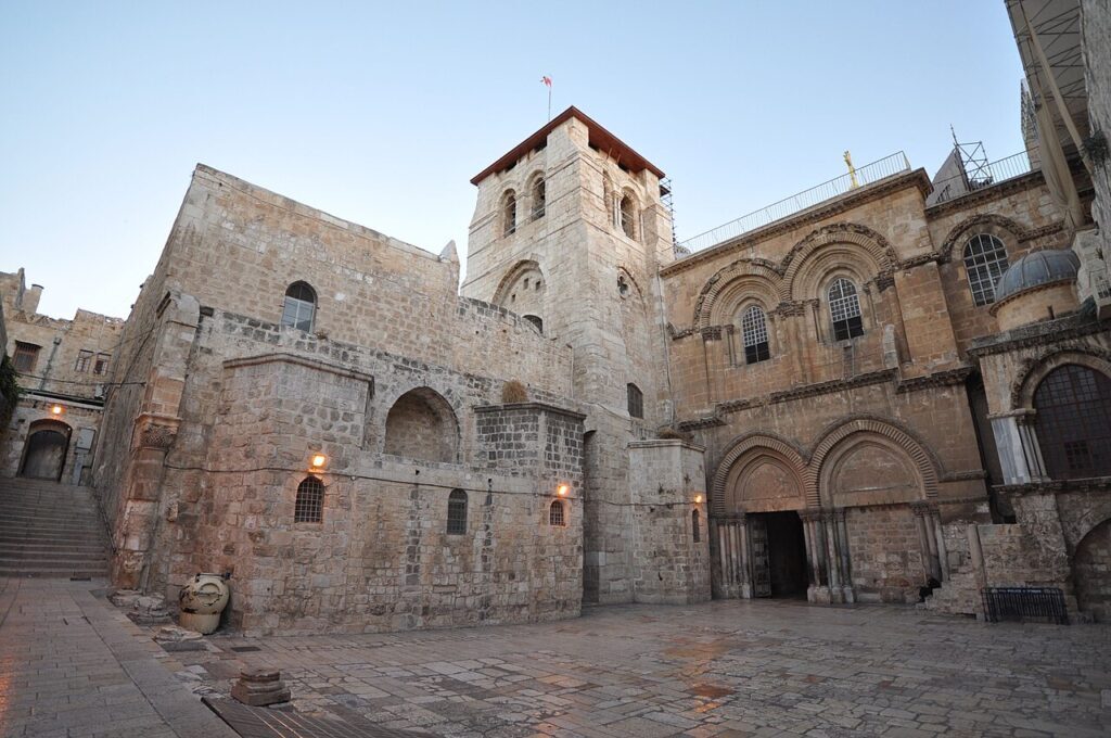 pilgrimage churches: Church of Holy Sepulchre, Jerusalem, Israel. Photograph by Jorge Láscar via Wikimedia Commons (CC BY 2.0).
