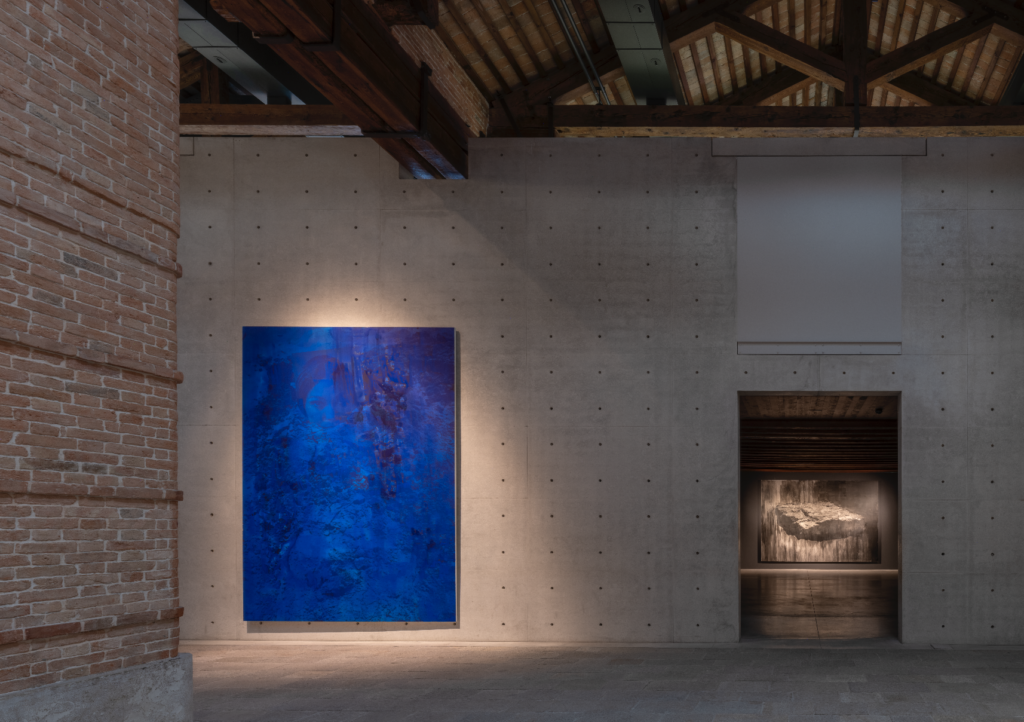 exhibitions spring 2026: (from left to right) Lorna Simpson, Specific Notation, 2019, Courtesy of Glenstone Museum, Potomac, Maryland; did time elapse, 2024, Courtesy of The Metropolitan Museum of Art, New York, Purchase, Cheryl and Blair Effron, Lila Acheson Wallace, The Holly Peterson Foundation, and Modern Circle Gifts, 2025 (2025.14).
