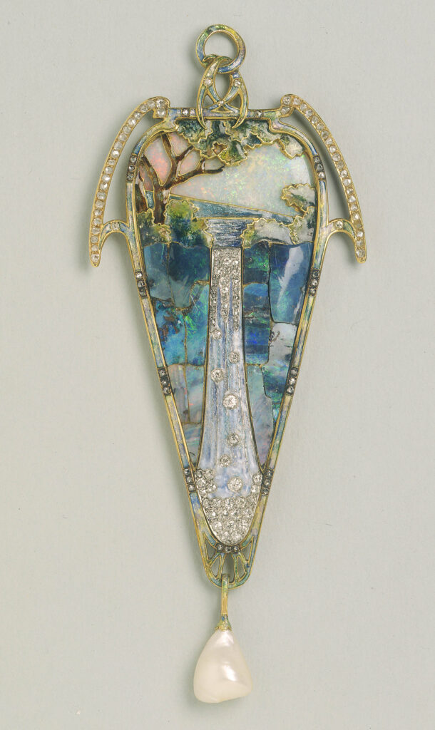 Alphonse Mucha artworks: Alphonse Mucha, Georges Fouquet, Cascade pendant, c. 1900, Petit Palais, Paris, France. Museum’s website.
