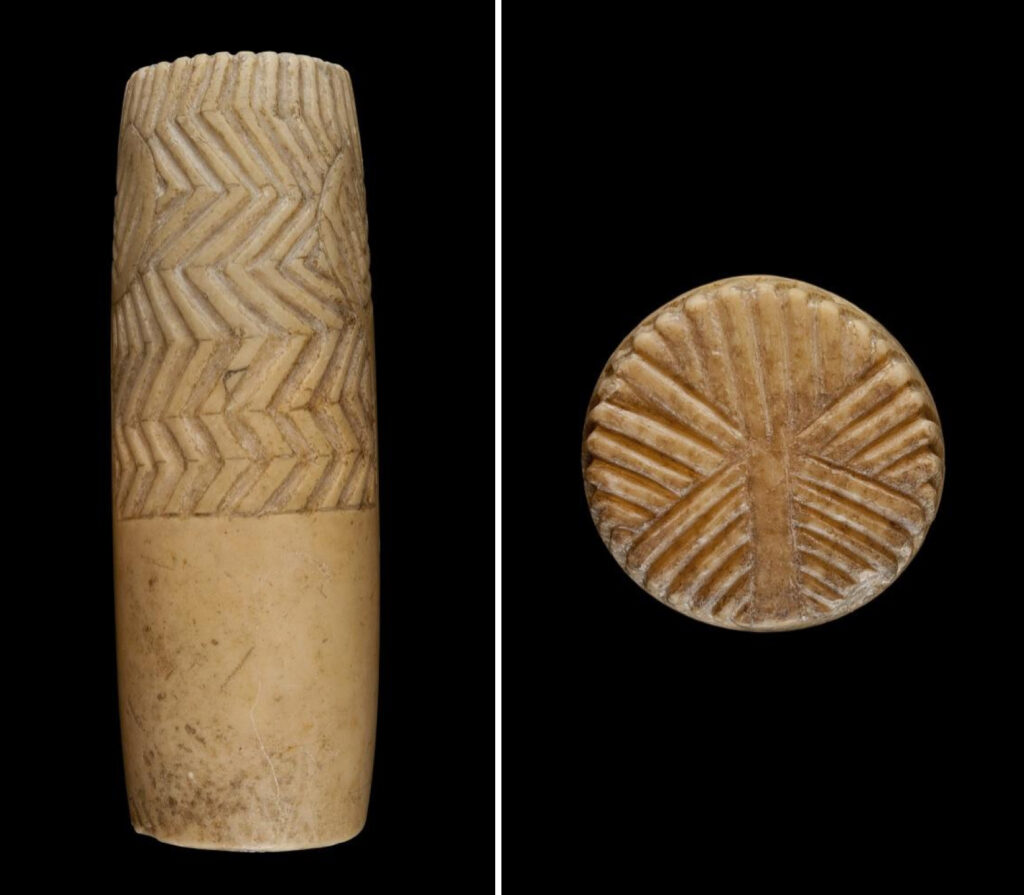 Idol of Extremadura: Idol of Extremadura (view from the back and from the top), ca. 2500 BCE, National Museum of Archaeology, Madrid, Spain. Photo by Verónica Schulmeister Guillén. Museum’s website.
