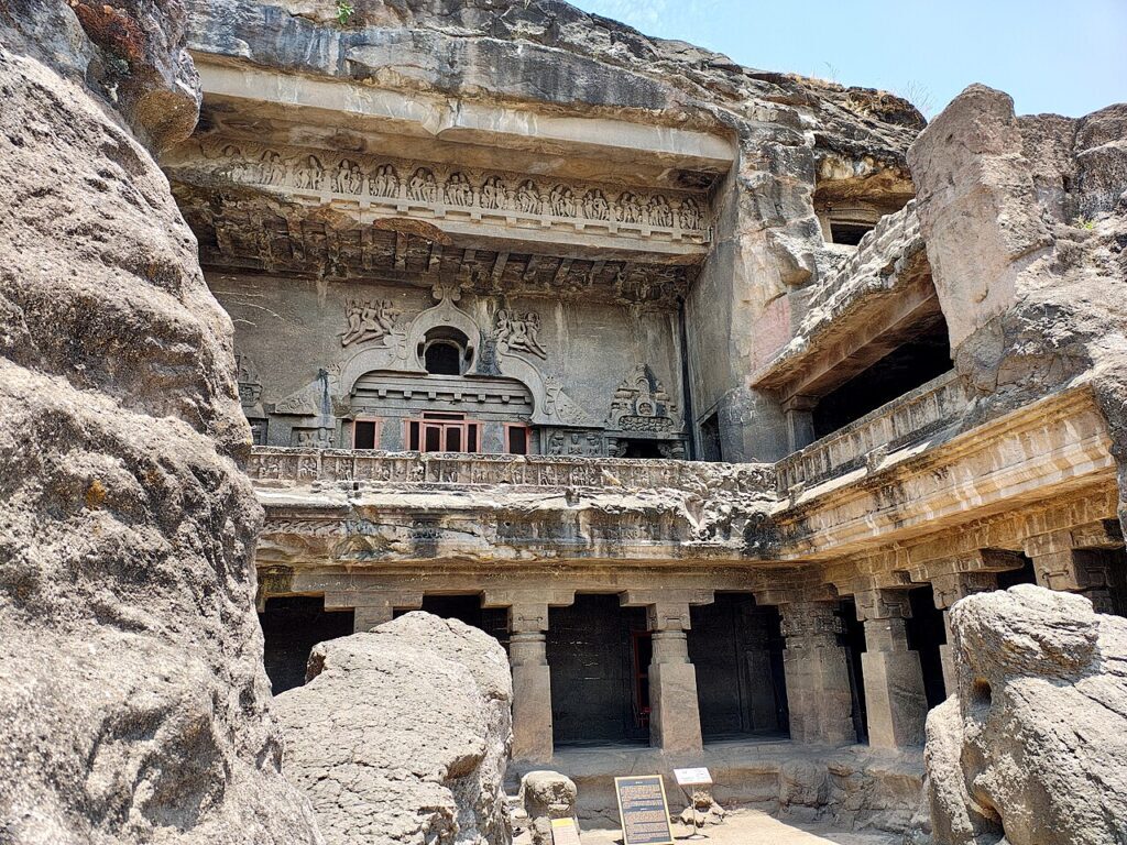 Ellora Caves: Cave 10, Ellora Caves, Maharashtra, India. Photograph by Shivashanky via Wikimedia Commons (CC-BY-SA-4.0).
