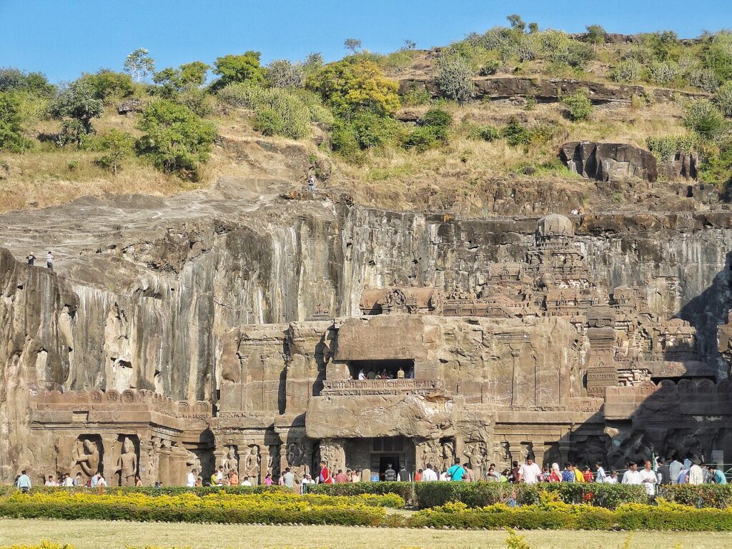 Ellora Caves: Ellora Caves, Maharashtra, India. Photograph by Tejas168 via Wikimedia Commons (CC-BY-SA-4.0).
