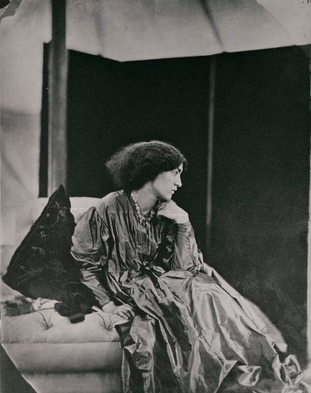 Morris Family: Jane Morris (née Burden), 1865, National Portrait Gallery, London, UK. Photograph by John Robert Parsons.

