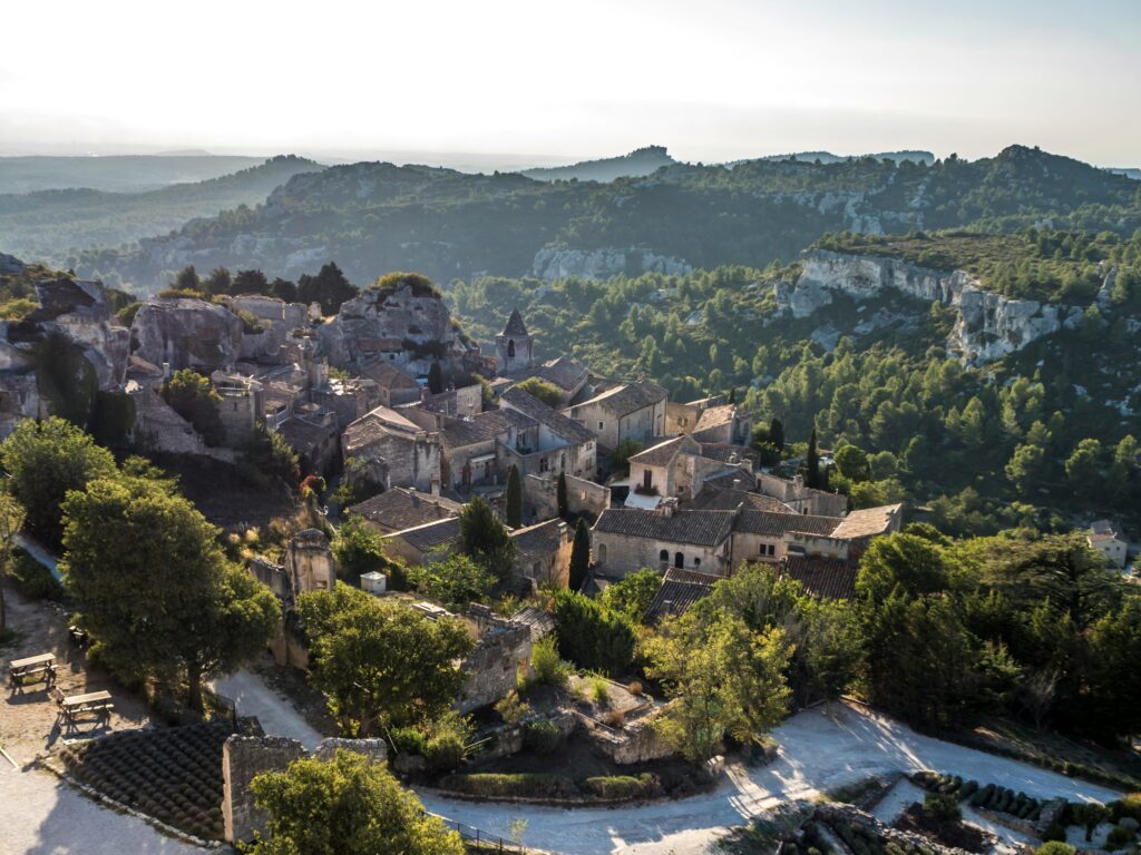 Places from Iconic Paintings: Les Baux-de-Provence, a town in Provence, France. Photograph by Jaakko Kemppainen via Unsplash.

