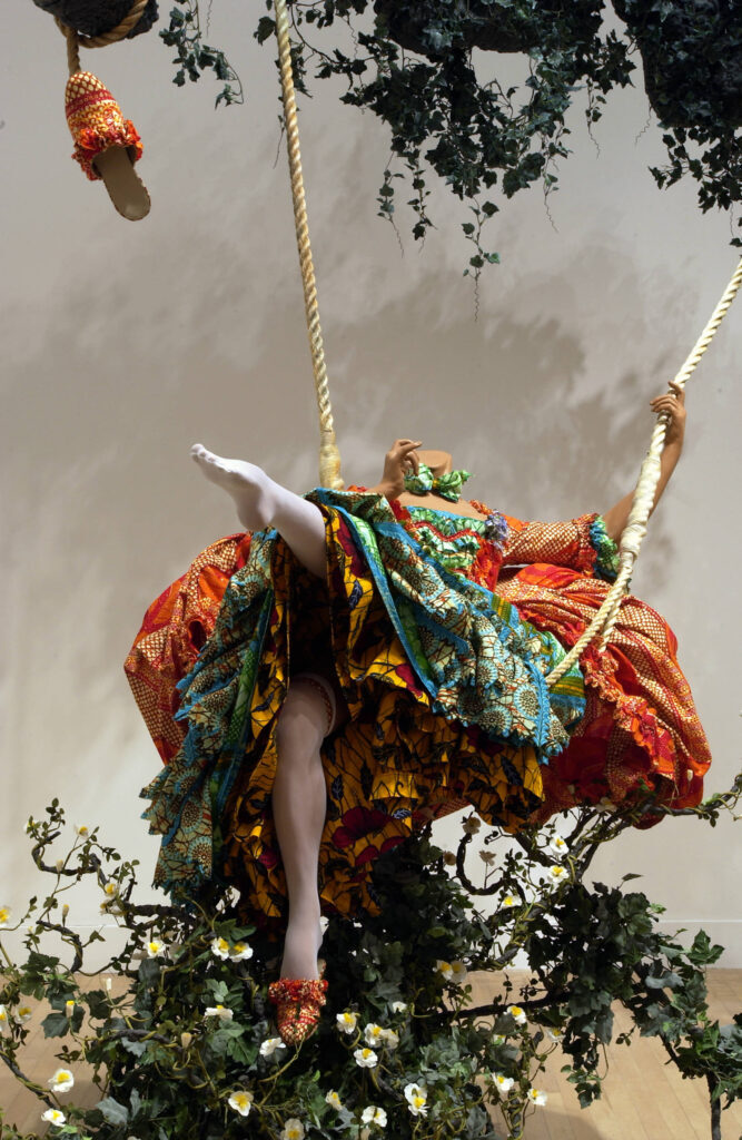 90s art fashion: Yinka Shonibare, The Swing (after Fragonard), 2001 © Yinka Shonibare. Tate.

